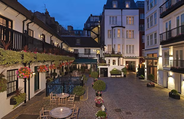 Best hotels in London - The Stafford London - Nomadoverse