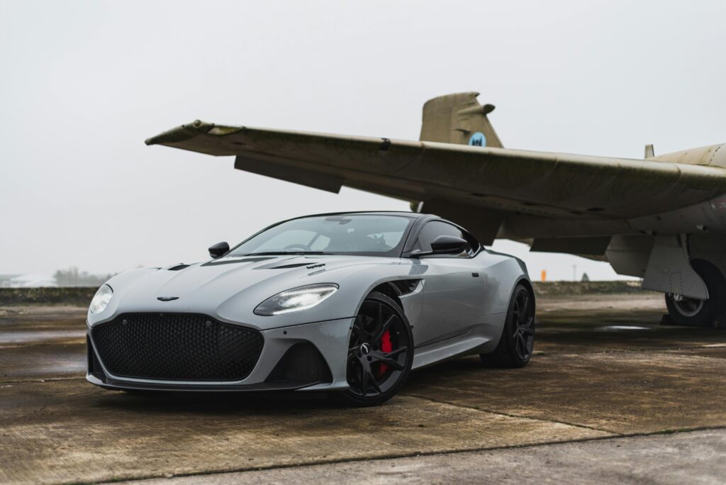 Farnborough Private Jet Transfers - Nomadoverse