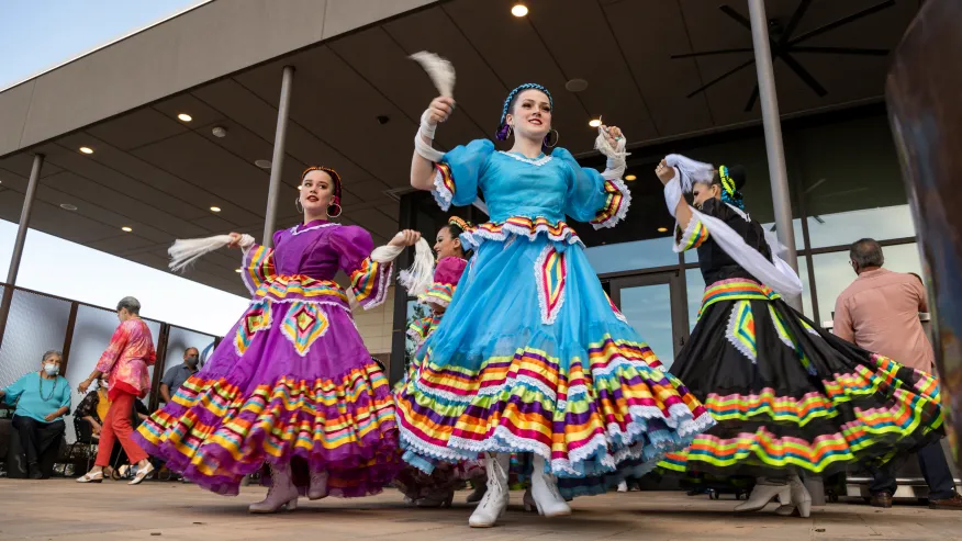 Most Popular Festivals in the USA 2025 - Cinco de Mayo – Nationwide Celebrations - Nomadoverse