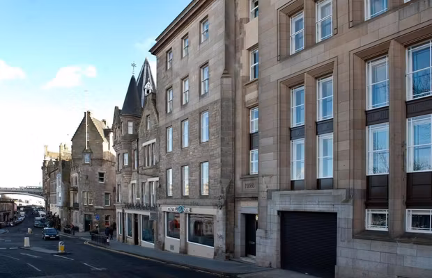 Top 10 Most Visited Cities in UK - Motel One Edinburgh-Royal- Nomadoverse