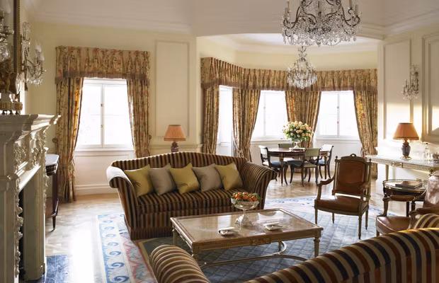 Top 10 Most Visited Countries in 2024 - The Ritz London - Nomadoverse