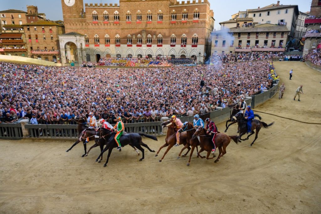 Most Popular Festivals in Italy 2025 - Nomadoverse -  Palio di Siena