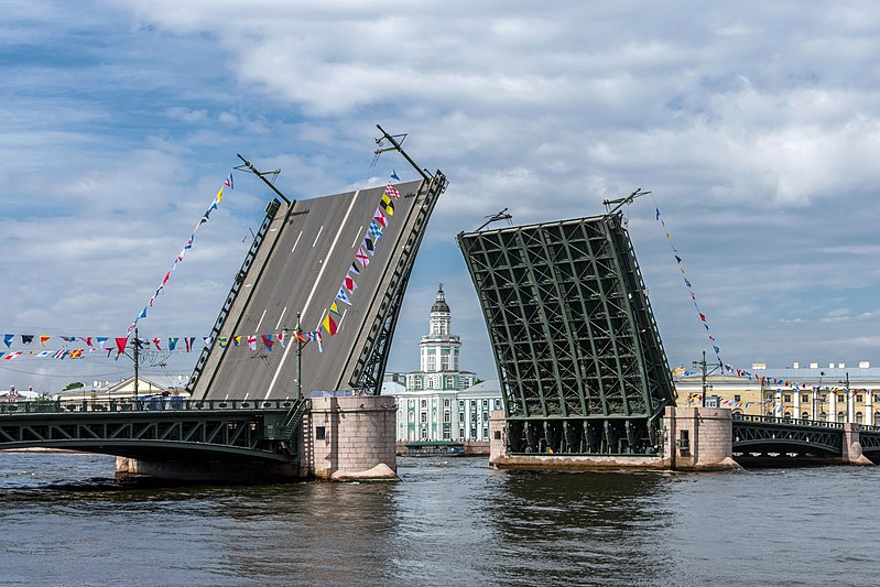 Top 10 Popular Cities to Visit in Russia 2025 - Nomadoverse - Drawn Palace Bridge in Saint Petersburg