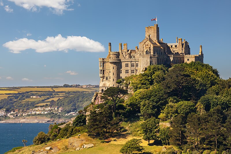 Romantic Weekend Getaways in the UK Perfect Spots for Couples - Nomadoverse -Cornwall